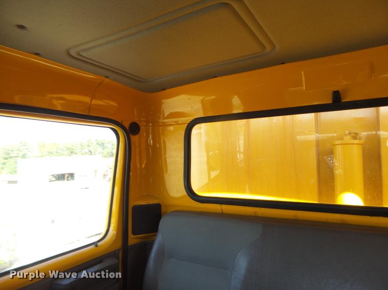 image for item DB1325 2002 International 4900 Crew Cab dump truck