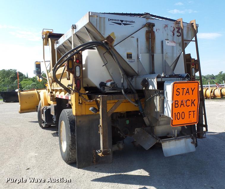 image for item DB1327 2002 International 4900 dump truck