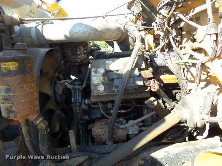 image for item DB1327 2002 International 4900 dump truck