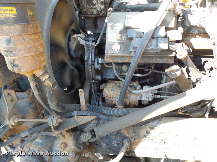 image for item DB1327 2002 International 4900 dump truck