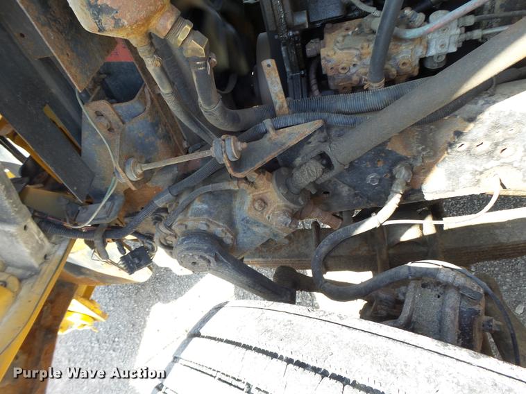 image for item DB1327 2002 International 4900 dump truck