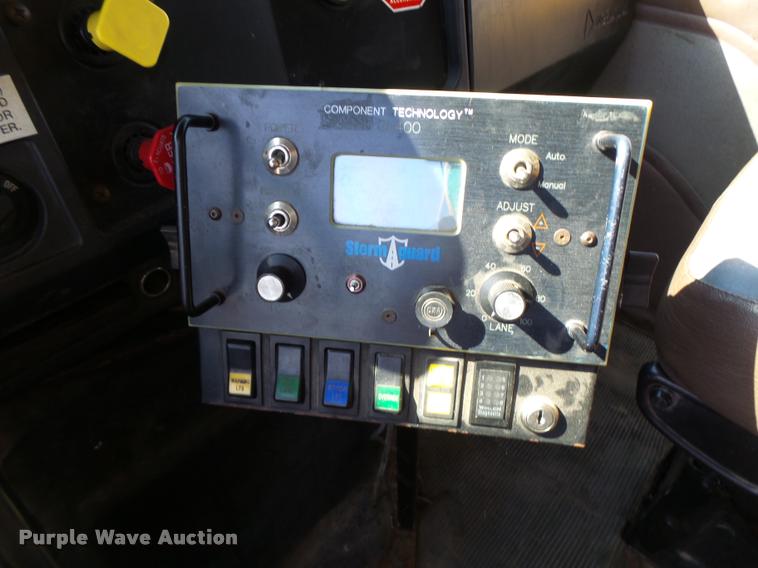 image for item DB1327 2002 International 4900 dump truck