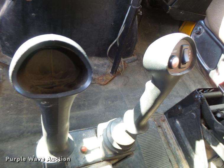 image for item DB1327 2002 International 4900 dump truck