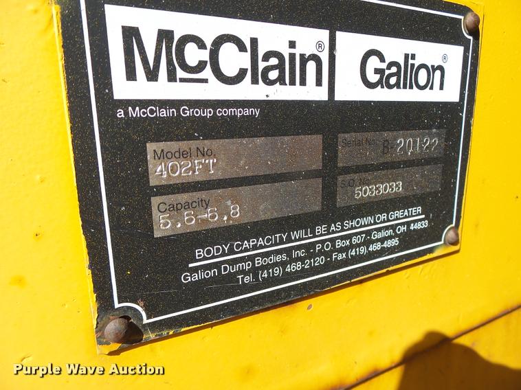 image for item DB1328 2002 International 4900 dump truck