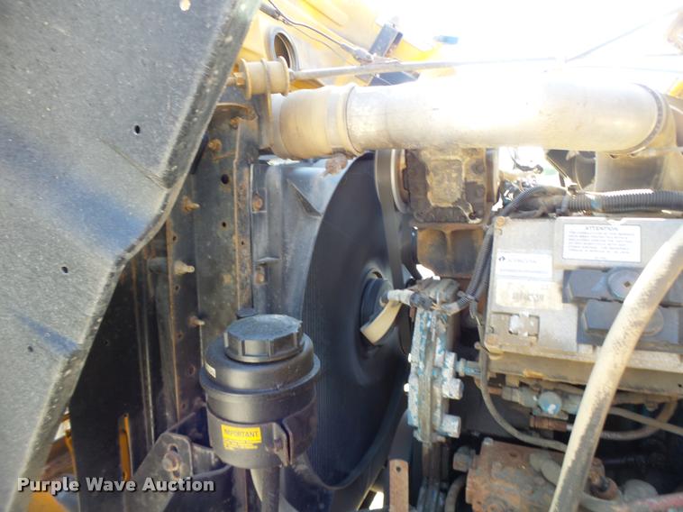 image for item DB1328 2002 International 4900 dump truck