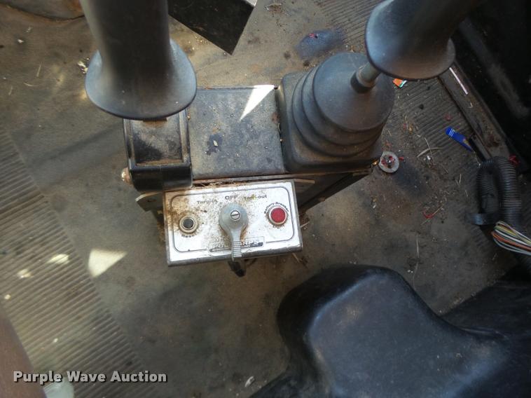 image for item DB1328 2002 International 4900 dump truck