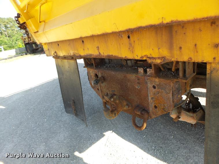 image for item DB1329 2002 International 4900 Crew Cab dump truck