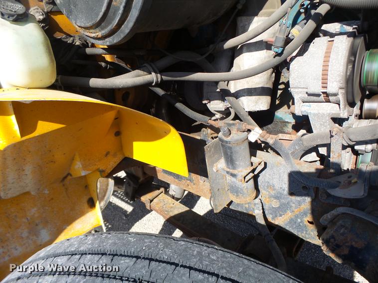 image for item DB1329 2002 International 4900 Crew Cab dump truck