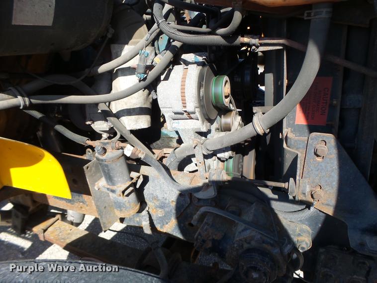 image for item DB1329 2002 International 4900 Crew Cab dump truck