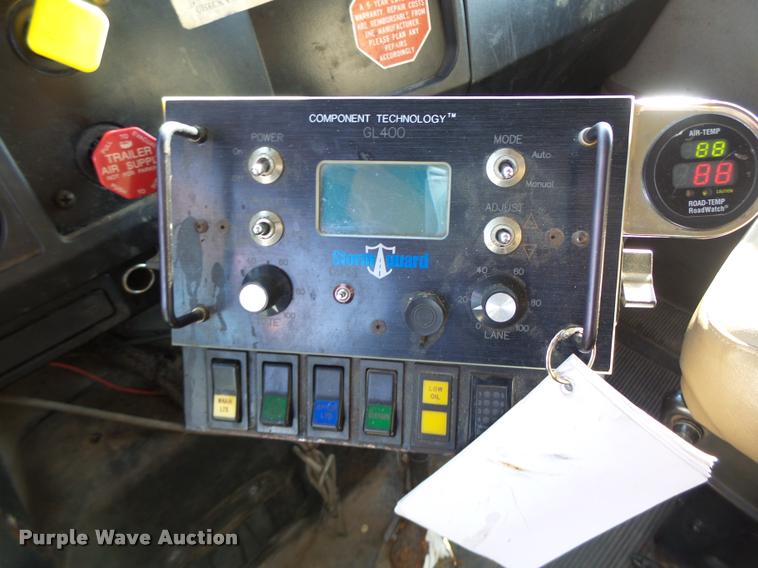 image for item DB1329 2002 International 4900 Crew Cab dump truck