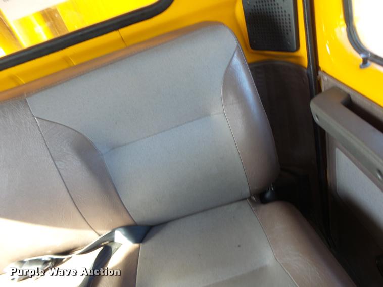 image for item DB1329 2002 International 4900 Crew Cab dump truck