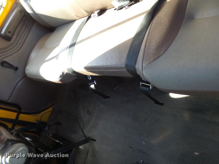 image for item DB1329 2002 International 4900 Crew Cab dump truck