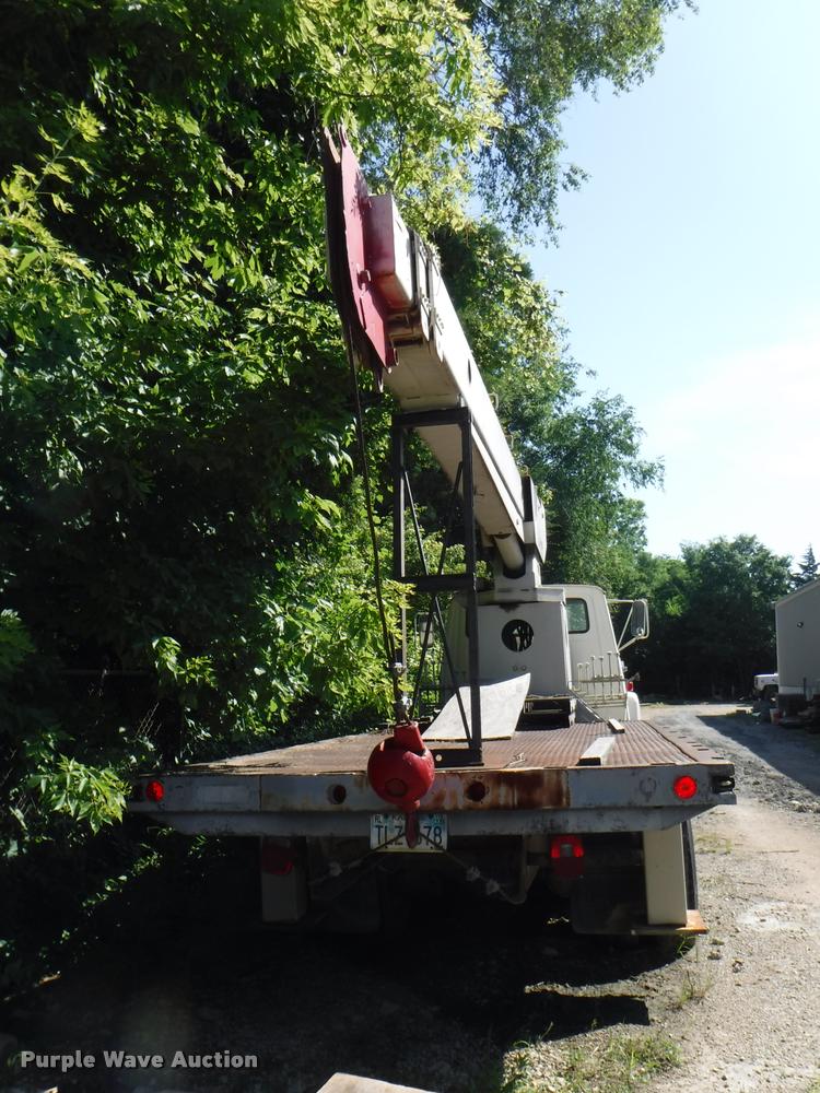 image for item DB3992 1974 Ford 9000 crane truck