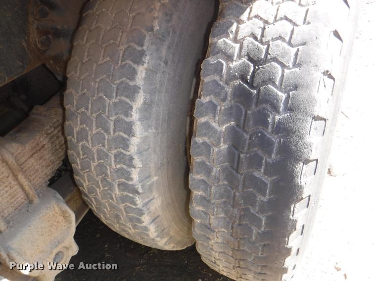 image for item DB3992 1974 Ford 9000 crane truck