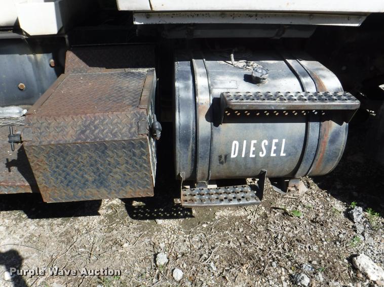 image for item DB3992 1974 Ford 9000 crane truck