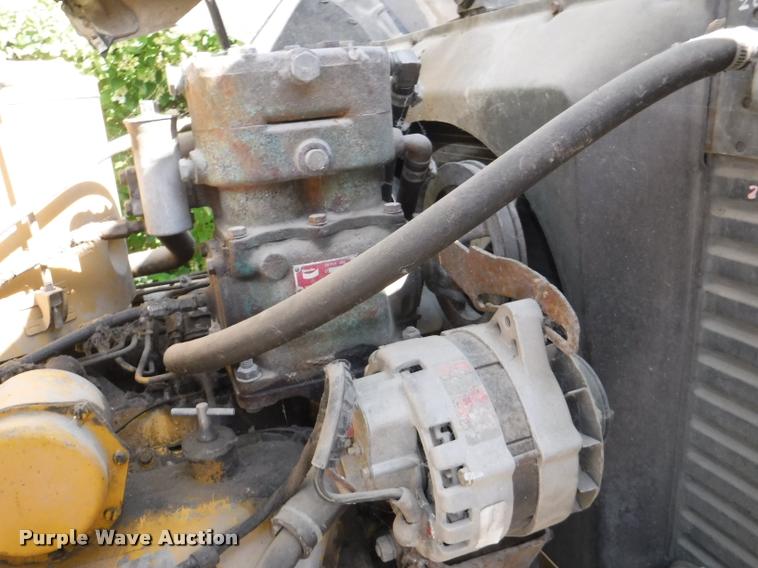 image for item DB3992 1974 Ford 9000 crane truck