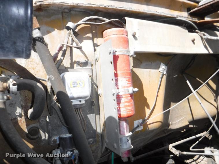 image for item DB3992 1974 Ford 9000 crane truck