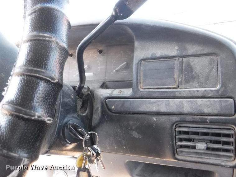 image for item DB3995 1997 Ford F350 XLT Crew Cab utility truck