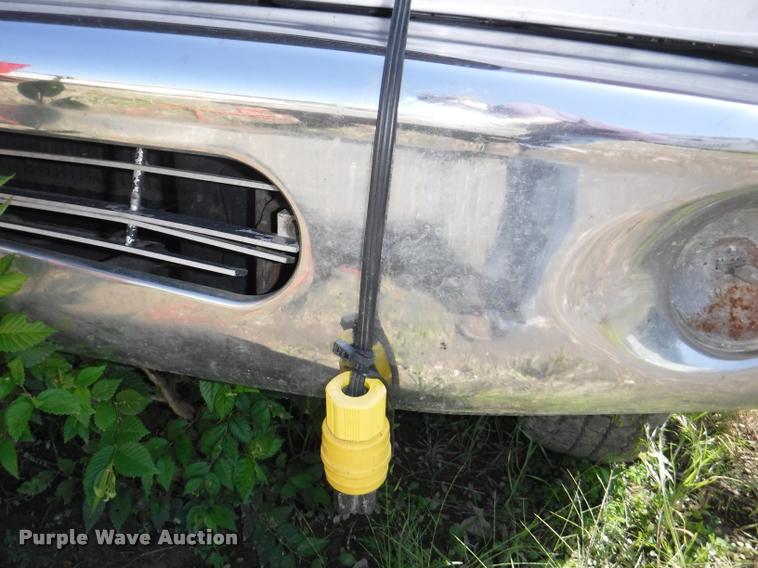 image for item DB3995 1997 Ford F350 XLT Crew Cab utility truck