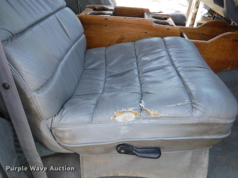 image for item DB3995 1997 Ford F350 XLT Crew Cab utility truck