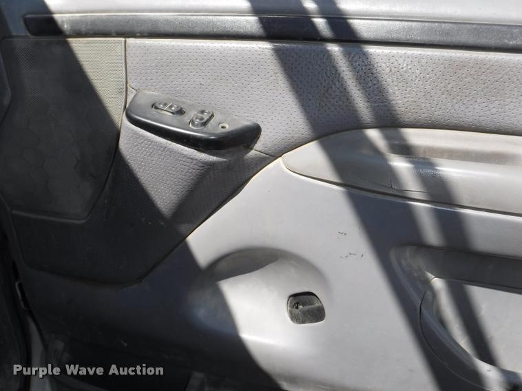 image for item DB3995 1997 Ford F350 XLT Crew Cab utility truck