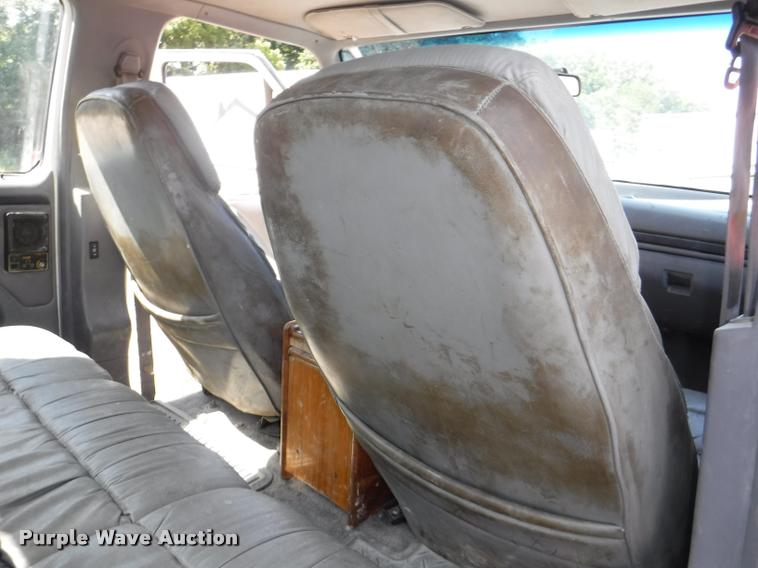 image for item DB3995 1997 Ford F350 XLT Crew Cab utility truck