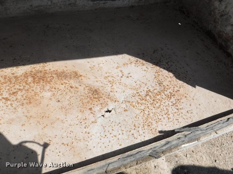 image for item DB3995 1997 Ford F350 XLT Crew Cab utility truck