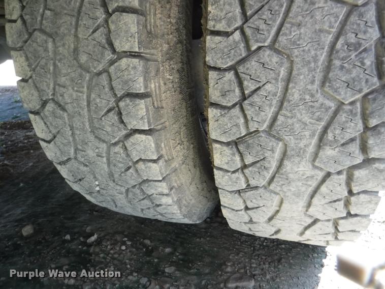 image for item DB3995 1997 Ford F350 XLT Crew Cab utility truck