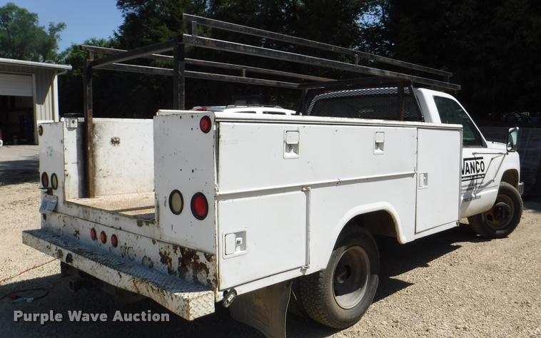 image for item DB3996 1993 GMC Sierra 3500 utility truck