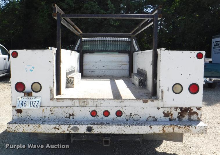 image for item DB3996 1993 GMC Sierra 3500 utility truck