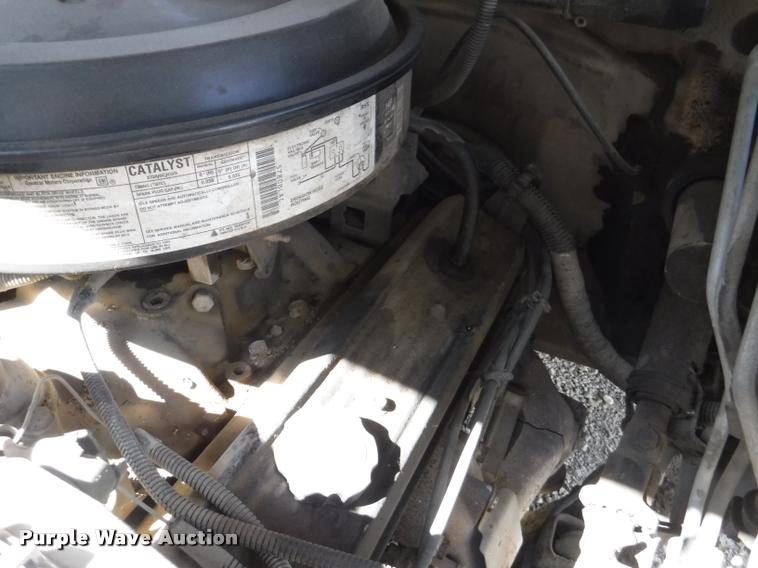 image for item DB3996 1993 GMC Sierra 3500 utility truck