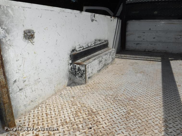 image for item DB3996 1993 GMC Sierra 3500 utility truck