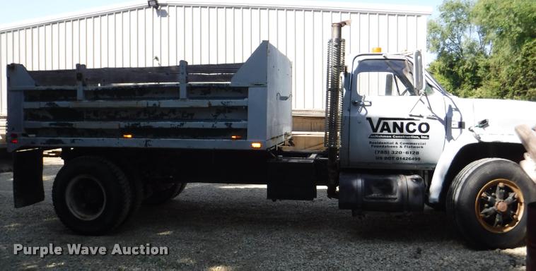 image for item DB3997 1988 Chevrolet Kodiak dump truck