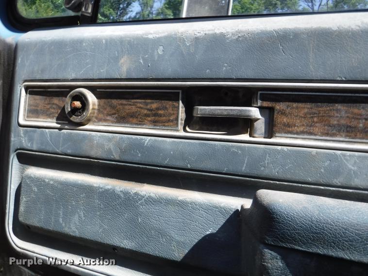 image for item DB3997 1988 Chevrolet Kodiak dump truck