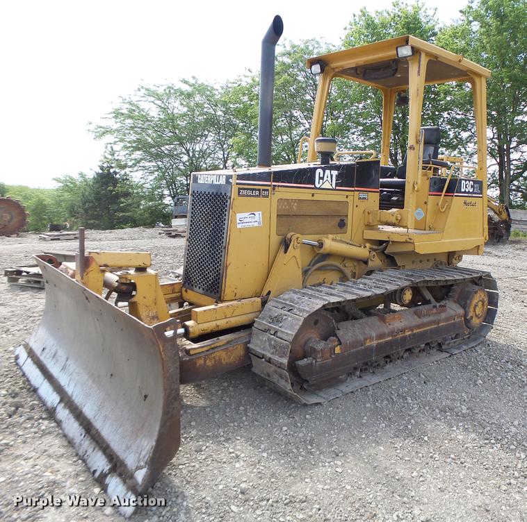 image for item DB5750 1999 Caterpillar D3C XL dozer