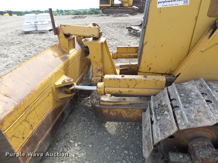 image for item DB5750 1999 Caterpillar D3C XL dozer