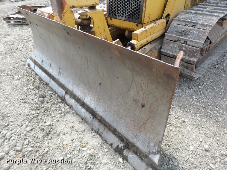 image for item DB5750 1999 Caterpillar D3C XL dozer