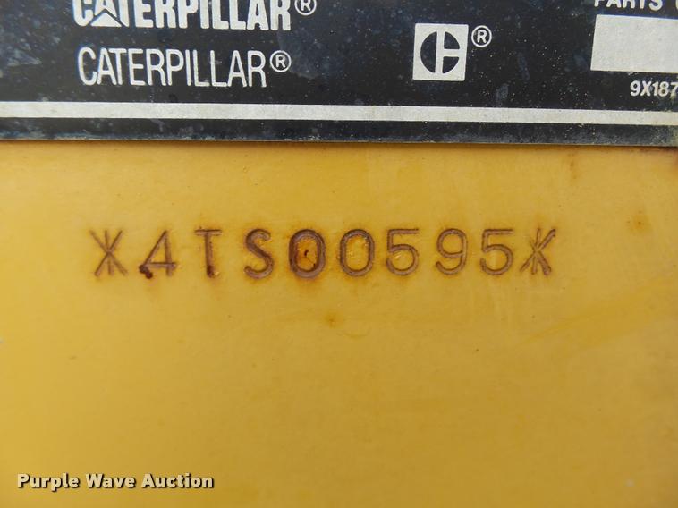 image for item DB5750 1999 Caterpillar D3C XL dozer