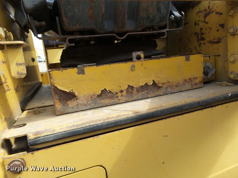 image for item DB5750 1999 Caterpillar D3C XL dozer