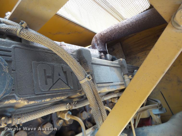 image for item DB5750 1999 Caterpillar D3C XL dozer