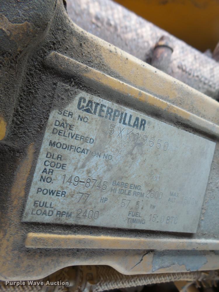 image for item DB5750 1999 Caterpillar D3C XL dozer