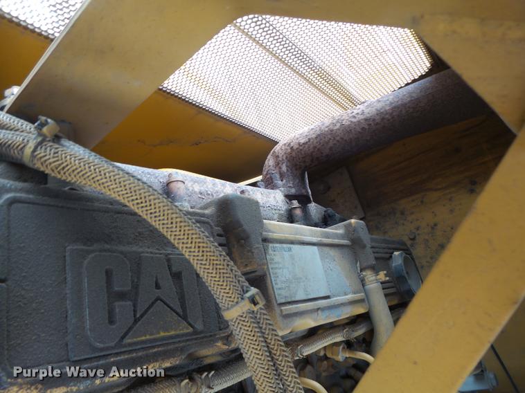 image for item DB5750 1999 Caterpillar D3C XL dozer