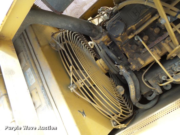 image for item DB5750 1999 Caterpillar D3C XL dozer