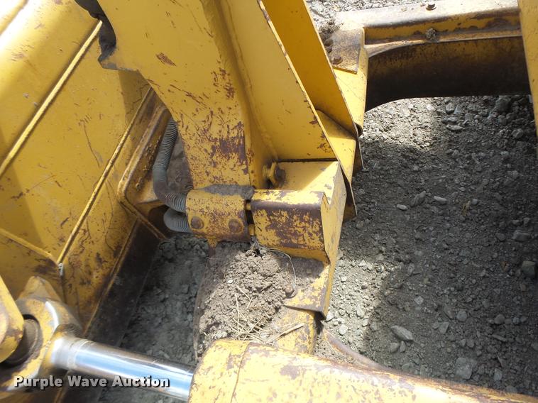 image for item DB5750 1999 Caterpillar D3C XL dozer