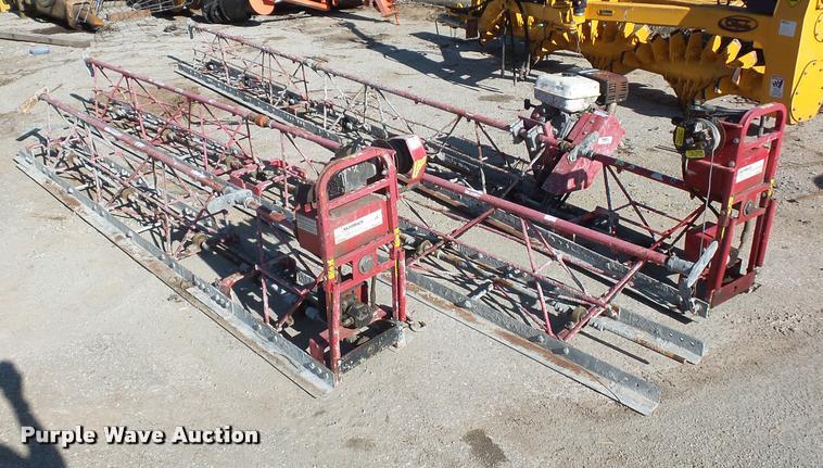 image for item DD9421 Razorback 12 HED concrete screed