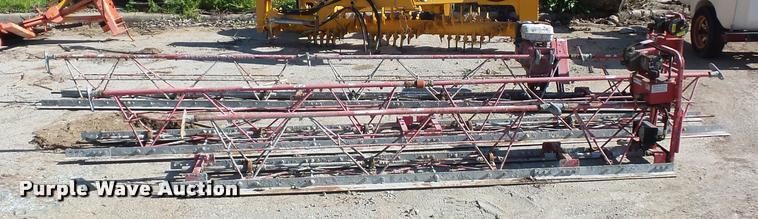 image for item DD9421 Razorback 12 HED concrete screed