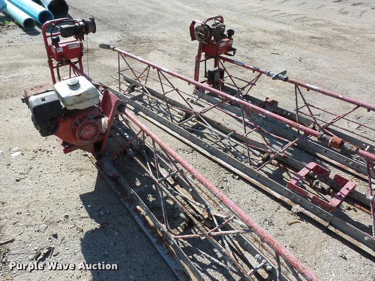 image for item DD9421 Razorback 12 HED concrete screed