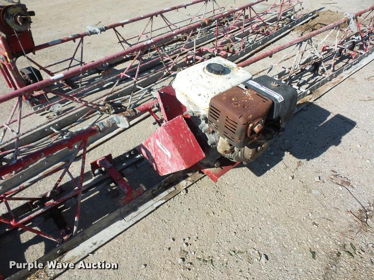 image for item DD9421 Razorback 12 HED concrete screed