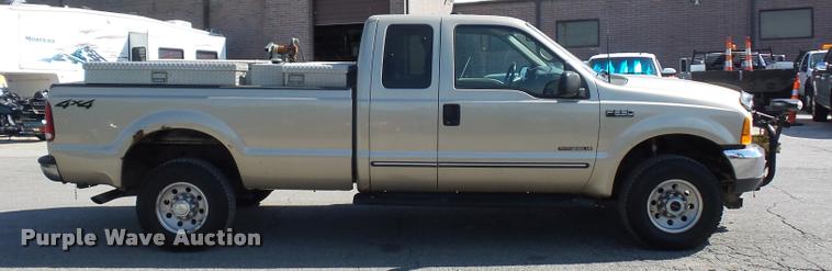 image for item DD9473 2000 Ford F250 Super Duty SuperCab pickup truck