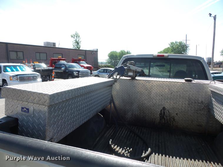 image for item DD9473 2000 Ford F250 Super Duty SuperCab pickup truck